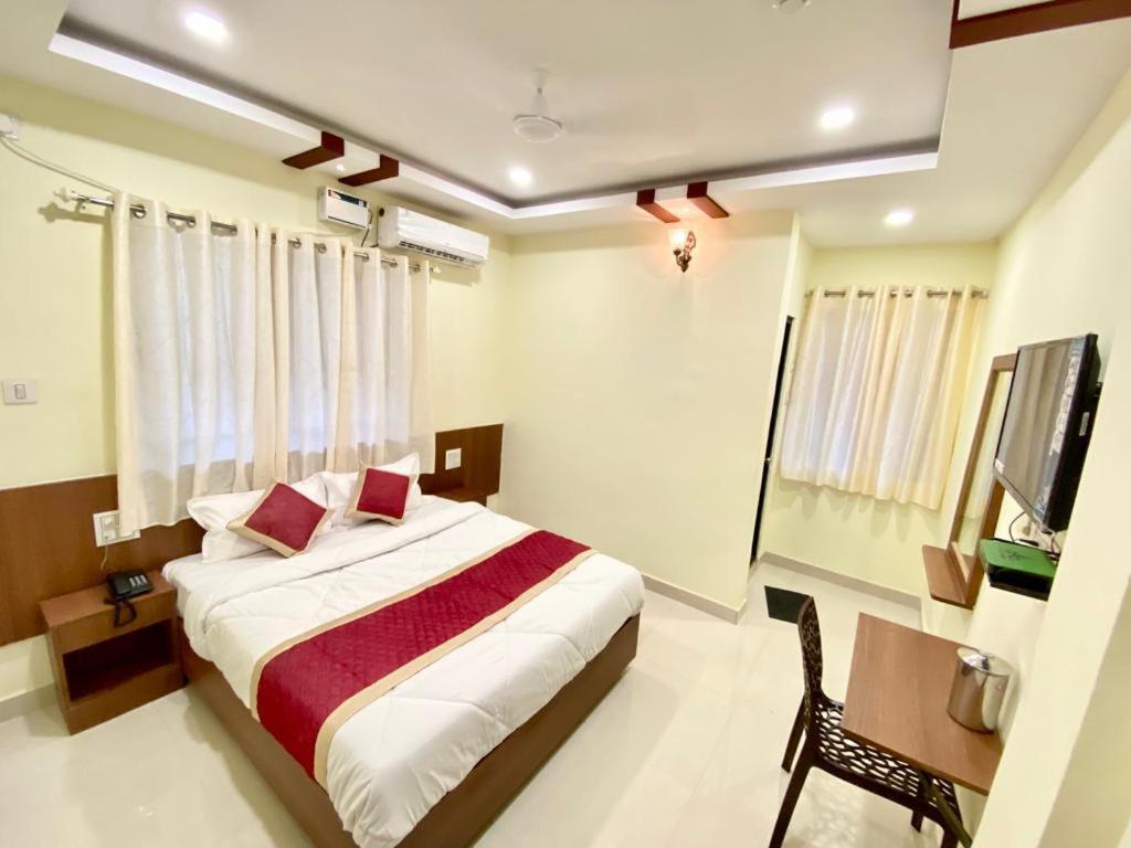 波尔沃林 Prabhuvihar Residency酒店 外观 照片