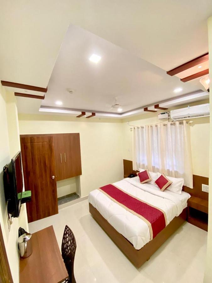 波尔沃林 Prabhuvihar Residency酒店 外观 照片
