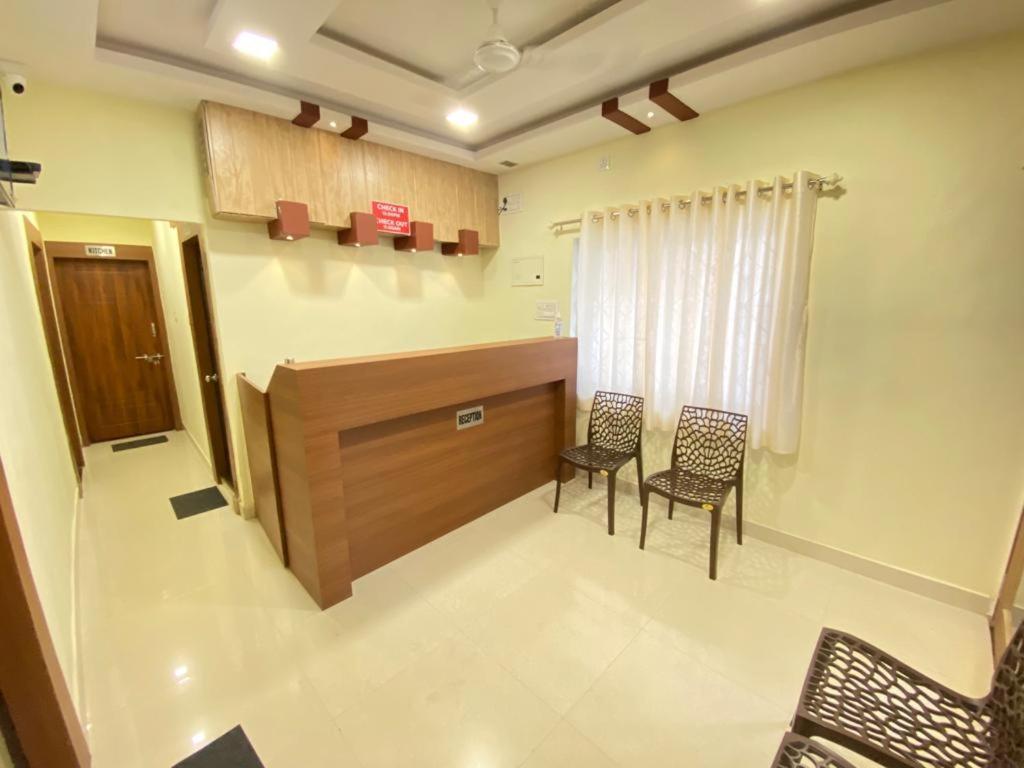 波尔沃林 Prabhuvihar Residency酒店 外观 照片