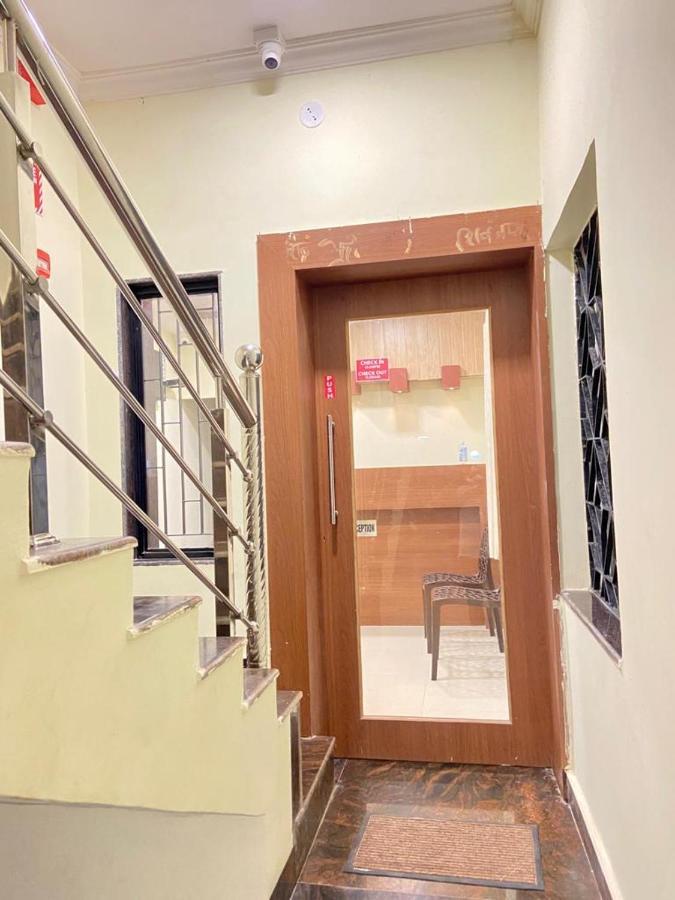 波尔沃林 Prabhuvihar Residency酒店 外观 照片